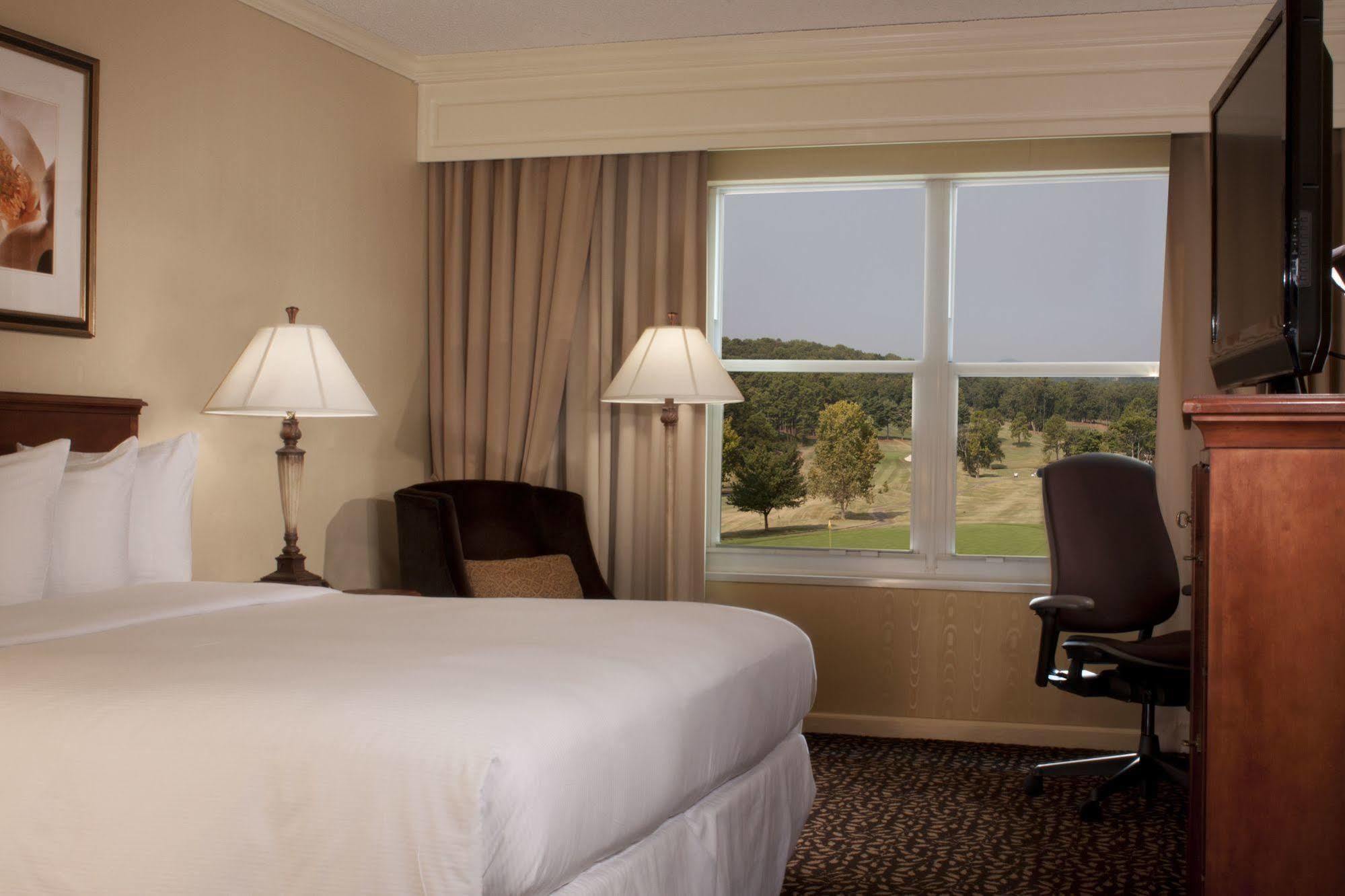 Hilton Atlanta/Marietta Hotel & Conference Center Zimmer foto